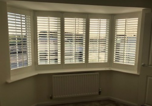 Bay Shutter with Standard Controls